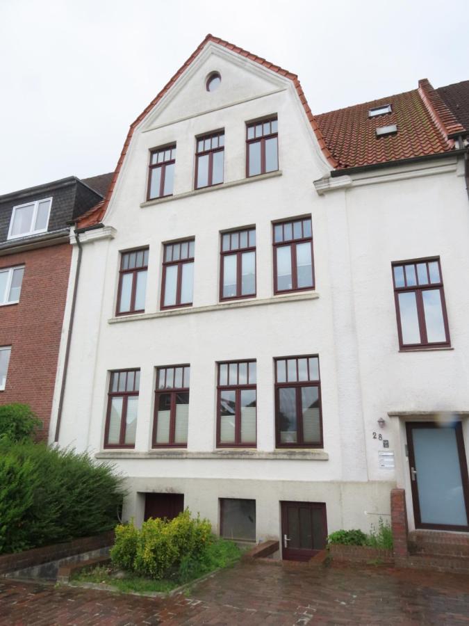 98qm Im Villenviertel - Voll Ausgestattet Mit Balkon Und Kamin - Wlan Gratis Apartment *