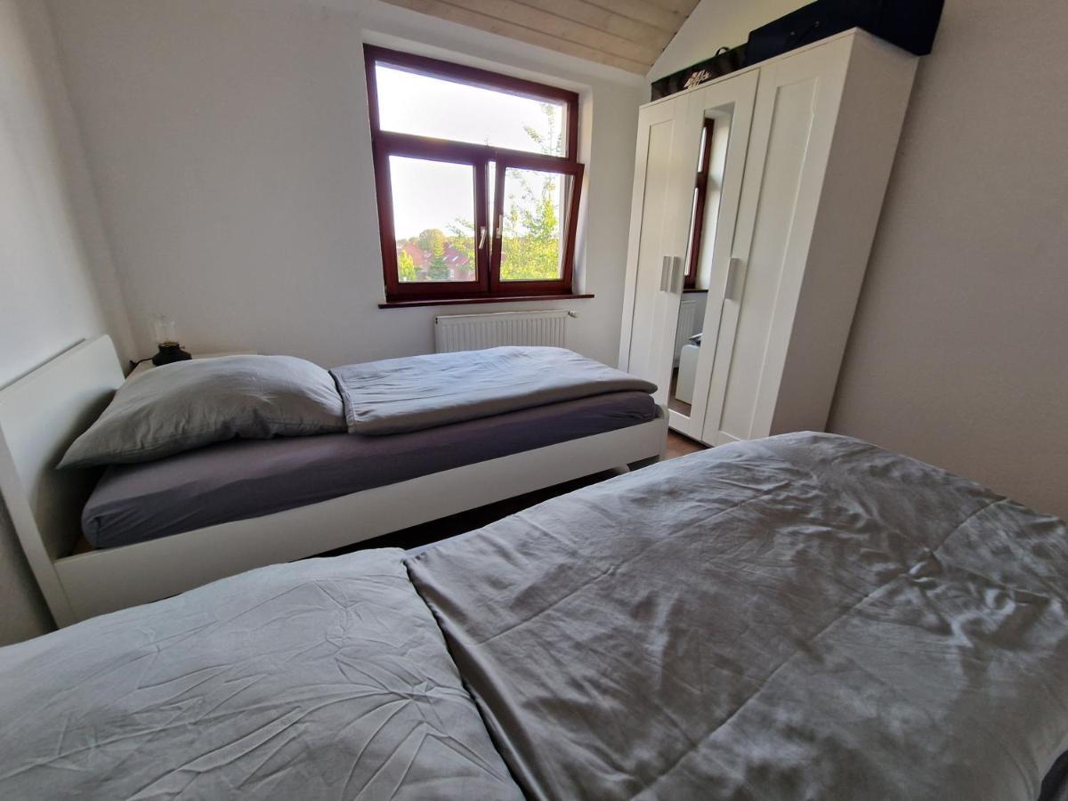 98qm Im Villenviertel - Voll Ausgestattet Mit Balkon Und Kamin - Wlan Gratis * Wilhelmshaven