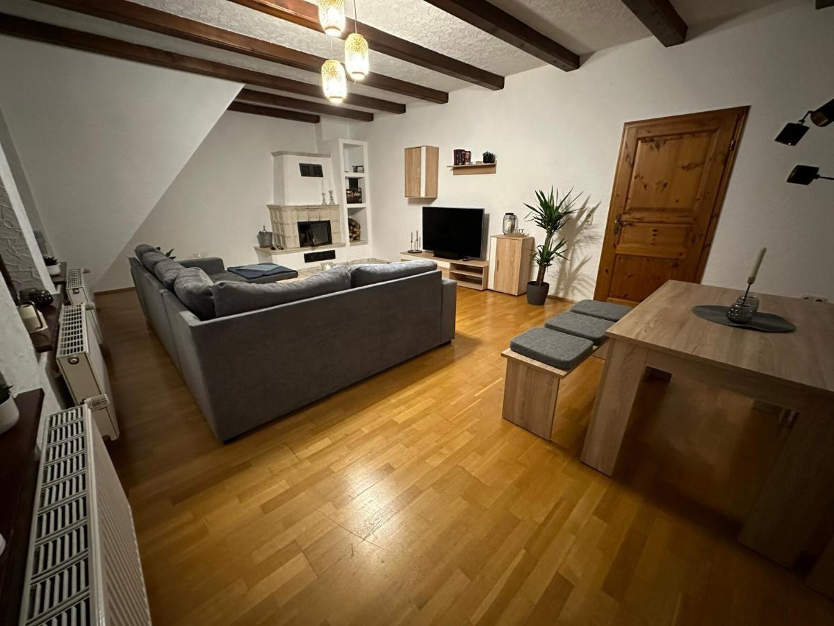 Apartment 98qm Im Villenviertel - Voll Ausgestattet Mit Balkon Und Kamin - Wlan Gratis