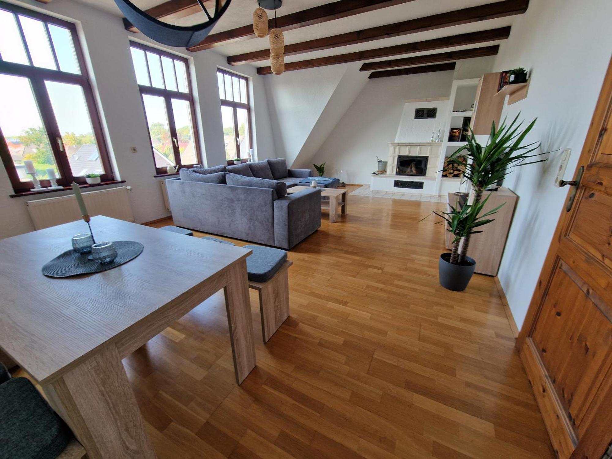 98qm Im Villenviertel - Voll Ausgestattet Mit Balkon Und Kamin - Wlan Gratis Wilhelmshaven
